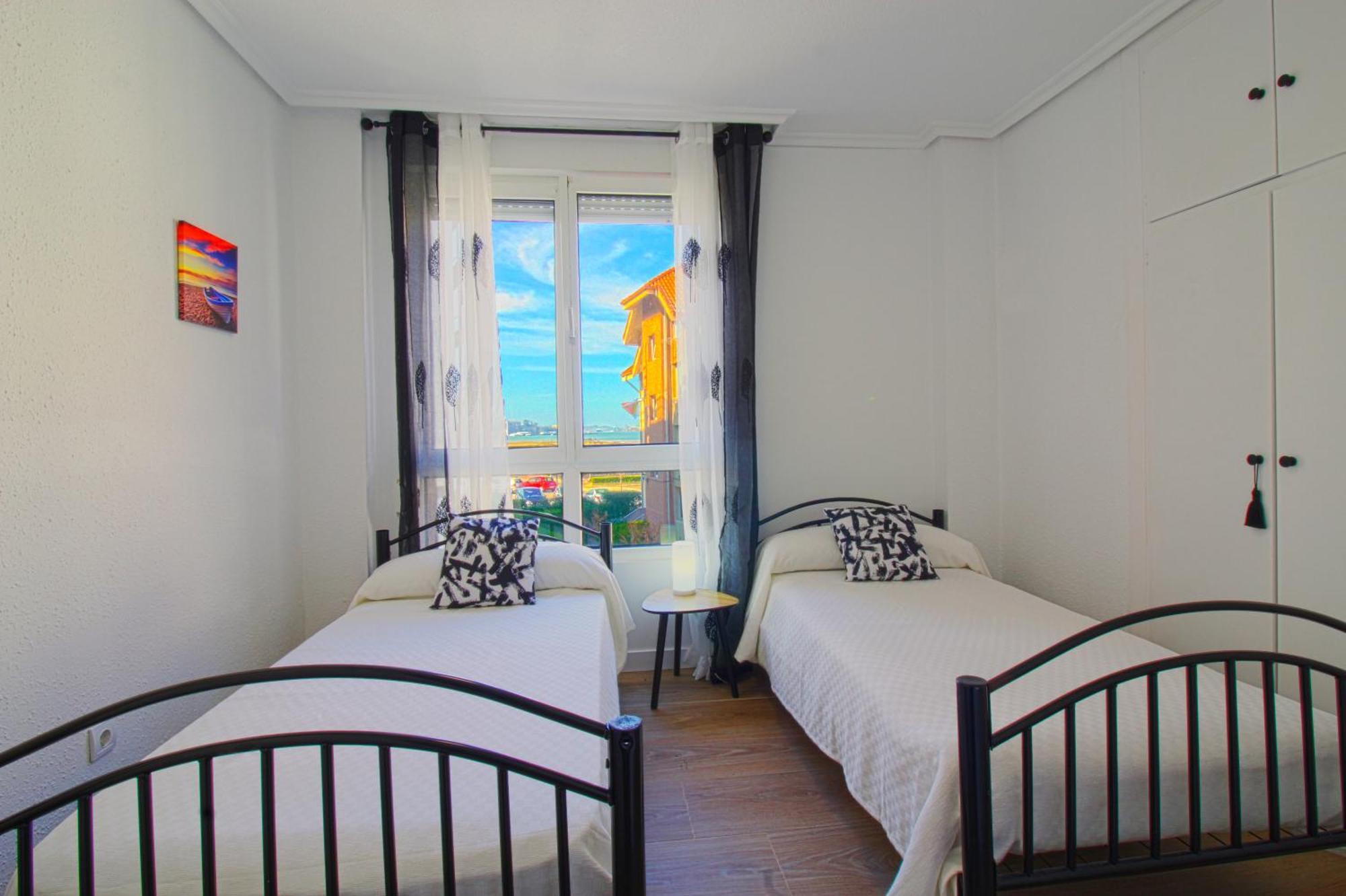 Entre Playa Y Puntal Apartman Somo Kültér fotó